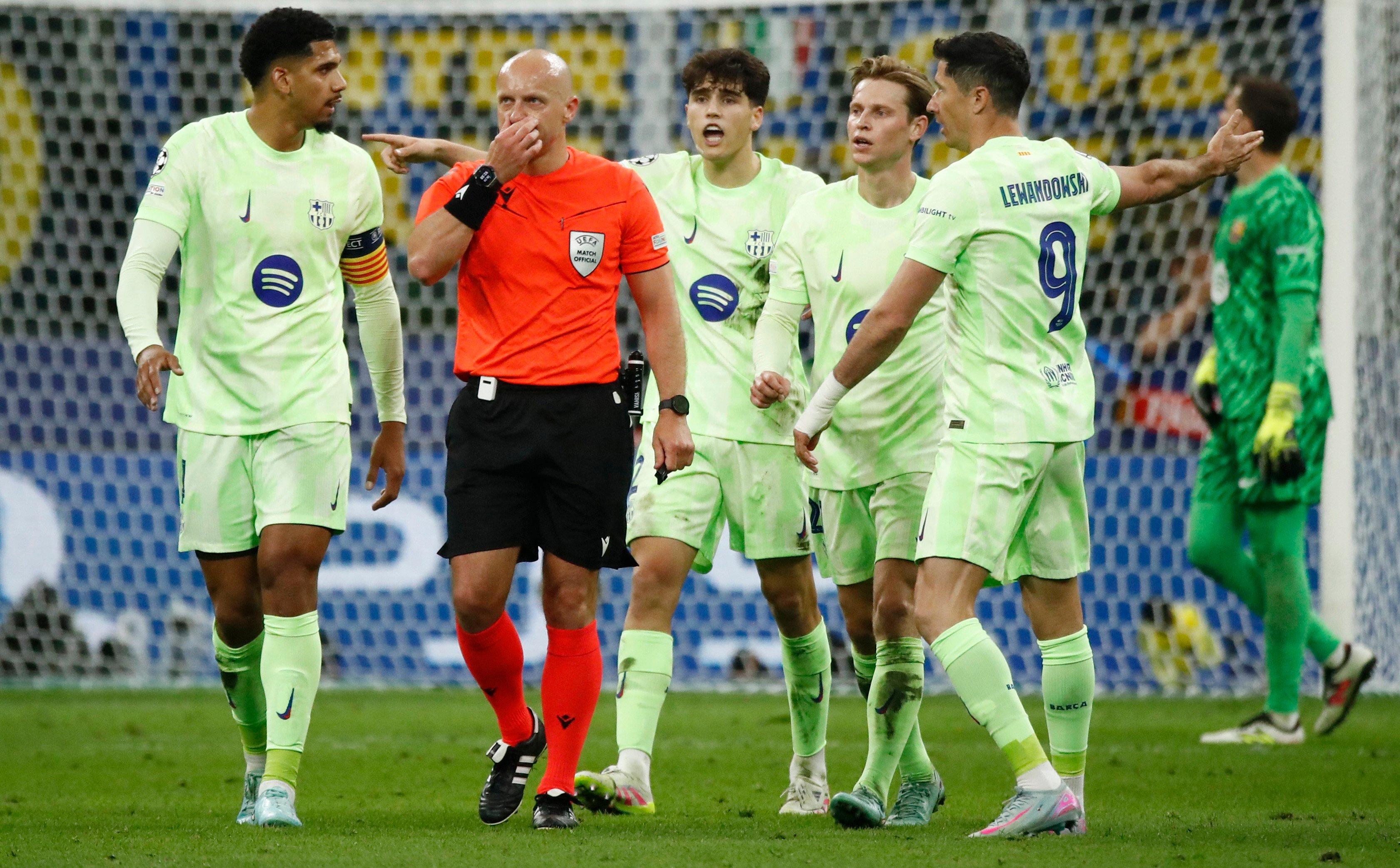 Barcelona nie wygra Ligi Mistrzów. Wrócą jeszcze silniejsi