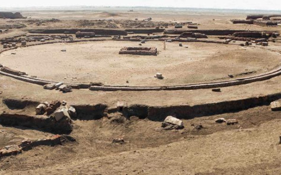 Okrągła świątynia w Tell el-Farama