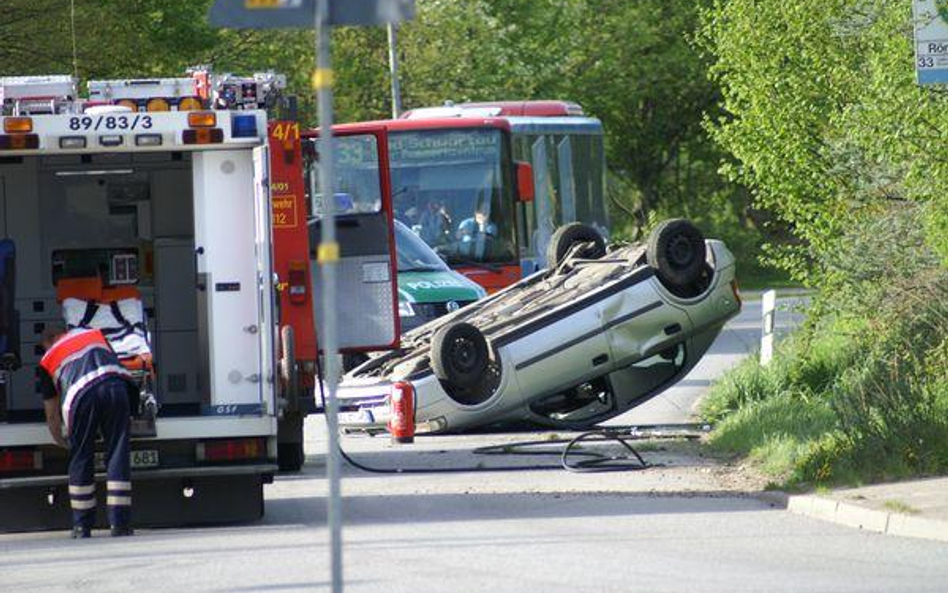 PE: blokady antyalkoholowe w samochodach i ograniczenie do 30 km/h w miastach