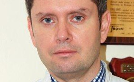 Owczarek: Na plażę z kremem i w koszulce