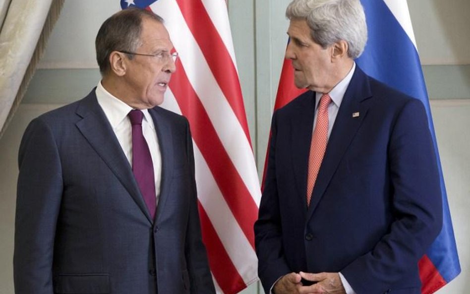 Szef rosyjskiego MSZ Siergiej Ławrow i sekretarz stanu USA John Kerry