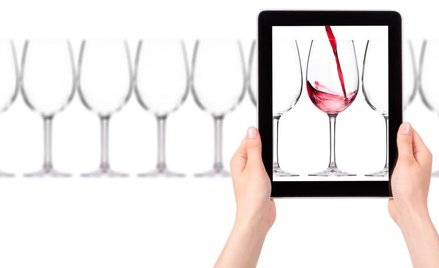 Alkohol w sklepie – tak, ale nie internetowym