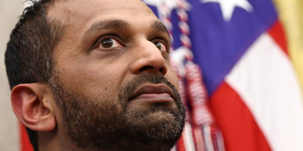 Nieoficjalnie: Tajna misja szefa FBI w Chinach. Nikt o niej nie informował