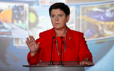 Beata Szydło: Angela Merkel nigdy nie potępiła sformułowania "polskie obozy" w niemieckich mediach