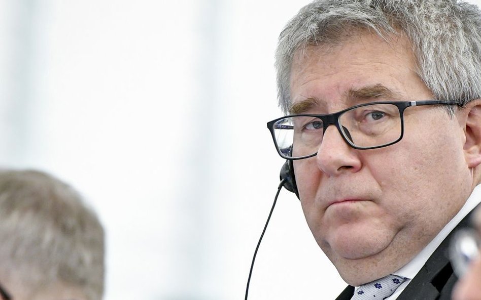 Czarnecki: Wygrałem w sądzie z KE. Kierwiński: Sukces Koalicji w sądzie