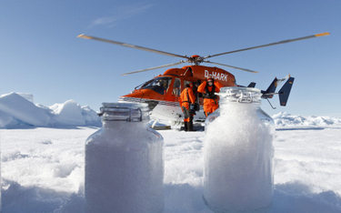 Naukowcy znaleźli mikroplastik w arktycznym lodzie
