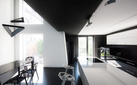 Realizacja projektu mieszkania “Czarno-białe” według Biura Architektonicznego Baar