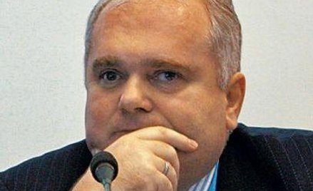 Biografia Matthiasa Warniga to dowód na to, że opłaciło się być posłusznym wykonawcą poleceń szefów,
