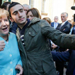 Słynne &amp;quot;selfie&amp;quot; Merkel z uchodźcą