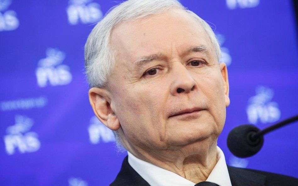 Kaczyński wraca na pierwsza linię