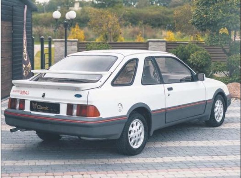 Model Sierra był poprzednikiem Mondeo i sprzedawano go od 1982 do 1994 r.