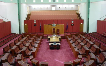 Siedziba australijskiego Senatu By Dysprosia (Own work) [BSD (http://opensource.org/licenses/bsd-lic