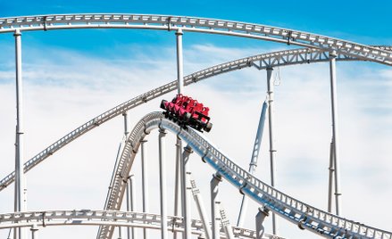 Usługi rozrywkowe kupione przez pośrednika a podatek u źródła