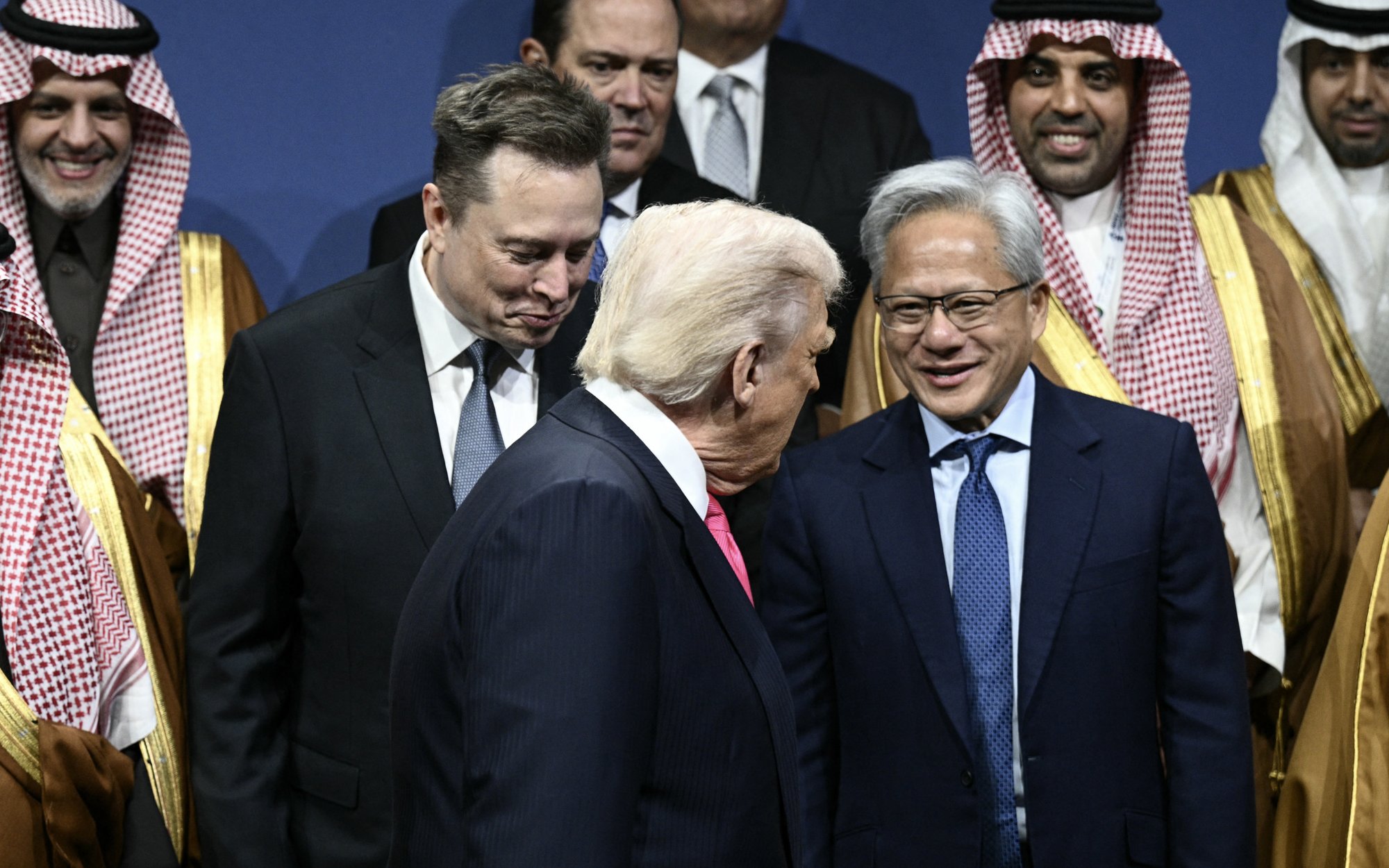 Kontrowersyjna decyzja Trumpa. Amerykańskie chipy popłyną do Chin