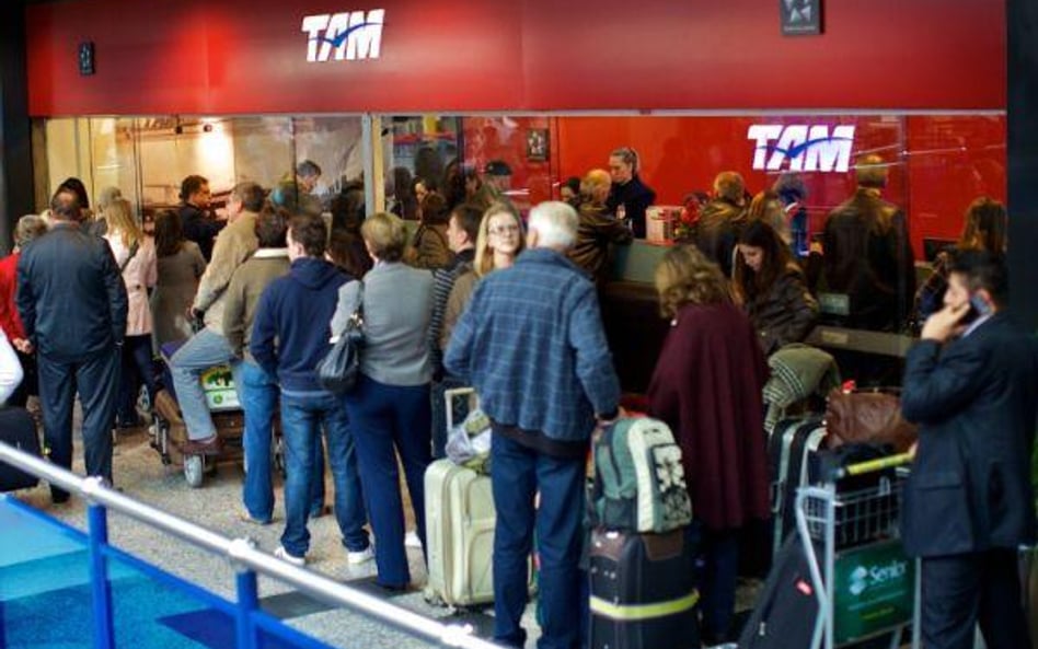 Chiliski wulkan uziemia loty