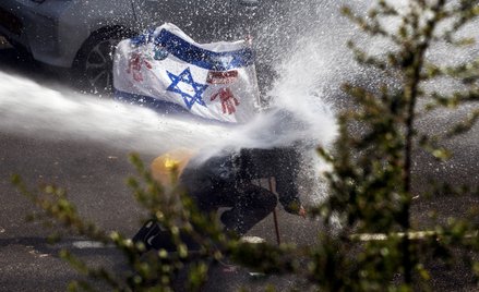 W Izraelu doszło do gwałtownych protestów przeciwko dymisji szefa Szin Bet i wznowieniu wojny z Hama