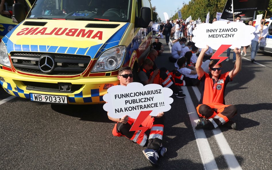 Nawet 60 zł za godzinę i 12 tys. zł na miesiąc – koniec protestu ratowników