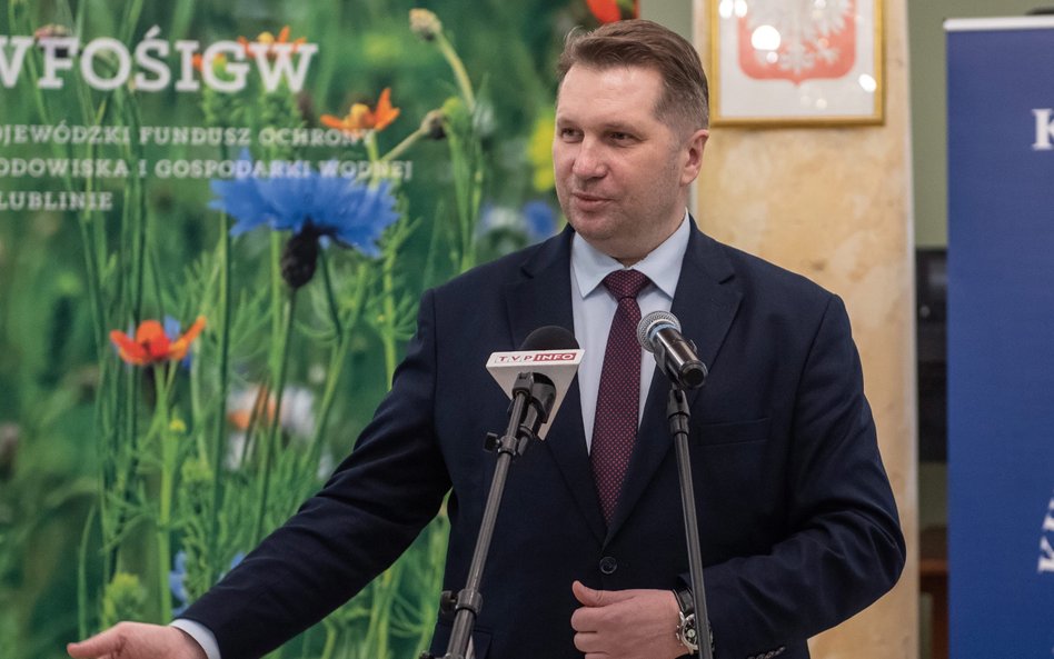 Minister edukacji Przemysław Czarnek ma problem z przekonaniem posłów do swoich pomysłów