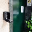 Skrzynki na klucze do wakacyjnych mieszkań zostają. Sąd uchylił ograniczenie