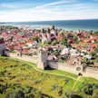 Visby to miejscowość położona nad Morzem Bałtyckim, w zachodniej części Gotlandii