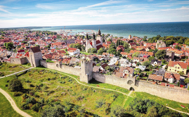 Visby to miejscowość położona nad Morzem Bałtyckim, w zachodniej części Gotlandii