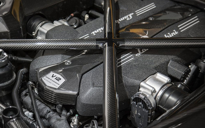Lamborghini pozostanie przy wolnossącym silniku V12