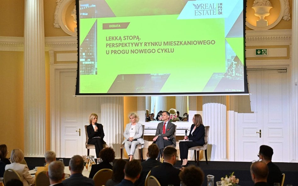 W debacie pt. „Lekką stopą. Perspektywy rynku mieszkaniowego u progu nowego cyklu” wzięli udział: od