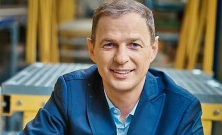 Grupa Action, zarządzana przez Piotra Bielińskiego, przechodzi głęboką restrukturyzację.