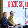 Szef MSWiA Marcin Kierwiński w czasie prezentacji aplikacji Gdziesieukryc.pl