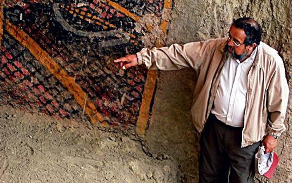Archeolodzy odsłonili malowane mury i ołtarze ognia w peruwiańskiej świątyni zbudowanej 4 tysiące lat temu
