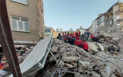 W ubiegłym tygodniu w wyniku trzęsienia ziemi zginęło w Turcji co najmniej 21 osób.