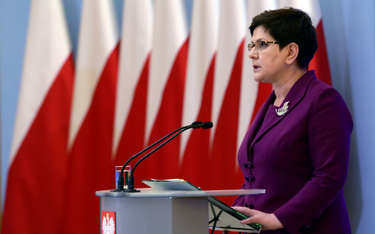 Premier Beata Szydło podczas konferencji prasowej w KPRM