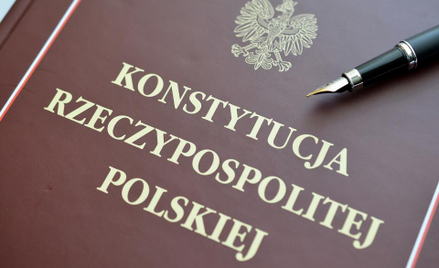 Sondaż: Czy już pora zmienić konstytucję