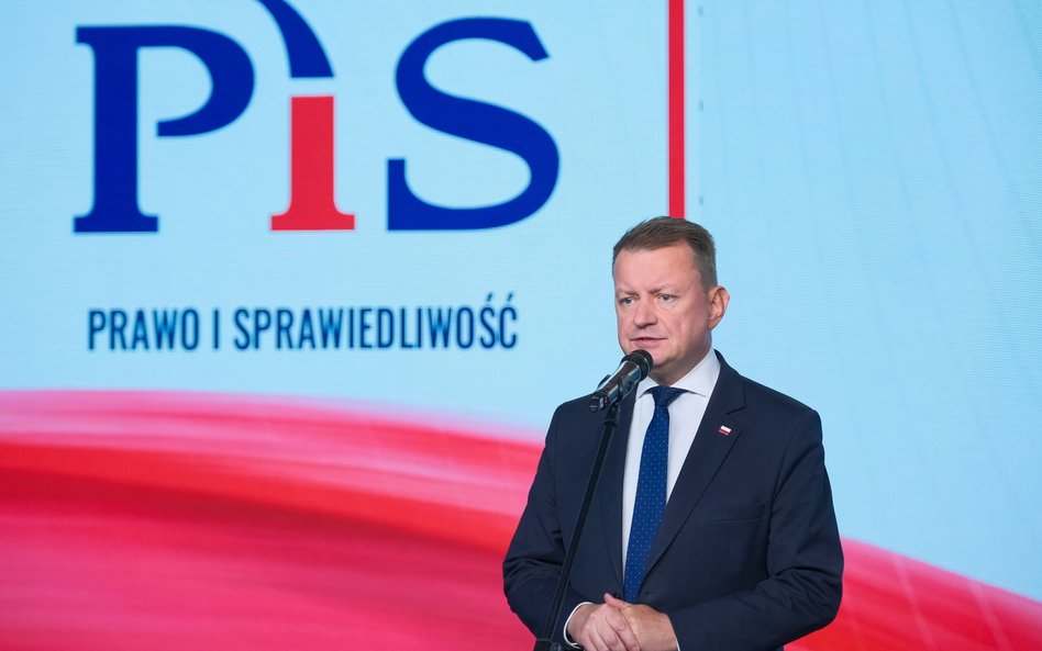 Przewodniczący KP PiS Mariusz Błaszczak podczas konferencji prasowej w siedzibie Prawa i Sprawiedliw