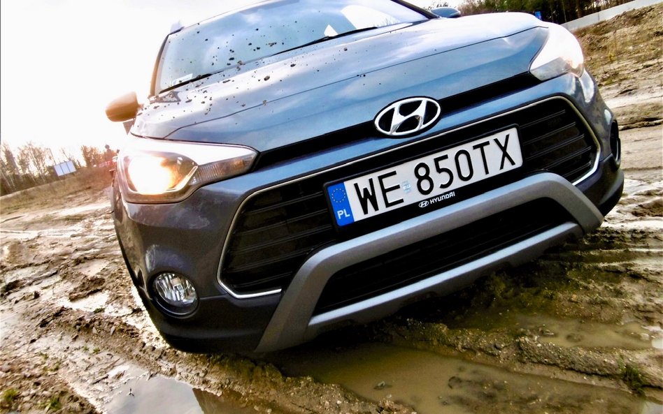 Hyundai i20 Active 1.0 T-GDI: Przygody w błocie