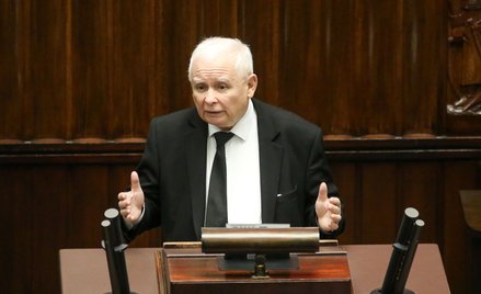 Prezes PiS Jarosław Kaczyński podczas debaty nad projektem uchwały w sprawie propozycji wprowadzenia