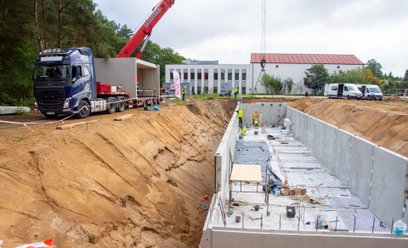Budowa obiektu ochronnego w Jerzykowie to przykład infrastruktury podwójnego przeznaczenia. Obiekt b