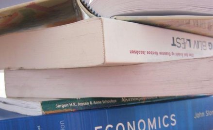 Podręcznik może kupić szkoła lub uczeń