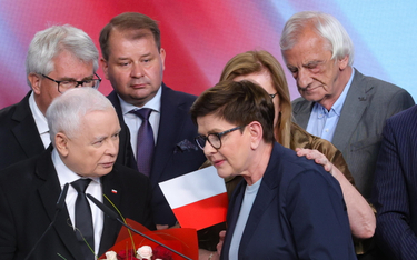Partia Jarosława Kaczyńskiego (z lewej) w Małopolsce jest głęboko podzielona między frakcje Beaty Sz