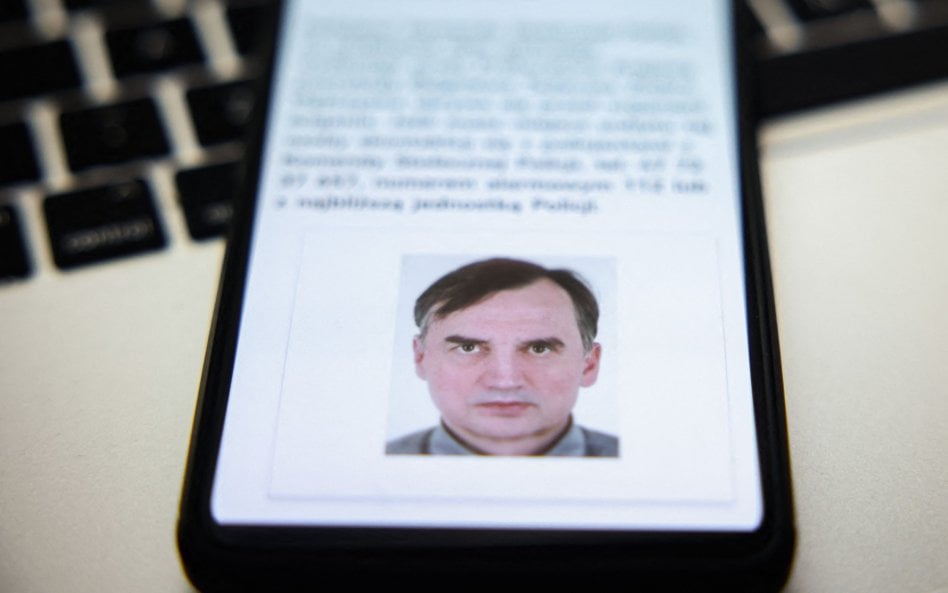 Za Zbigniewem Ziobrą wydano list gończy