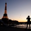 Koronawirus we Francji: W Paryżu będzie więcej obostrzeń. Bo ludzie się spotykają