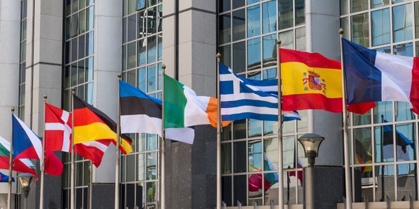 Wydatki na obronność. Europa za trzy lata dogoni USA?