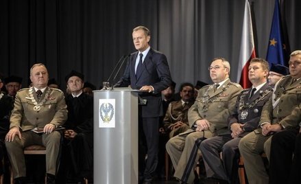 AON przyznał Tuskowi tytuł Człowieka Wielkiej Wiedzy, Honoru i Wspaniałego Serca