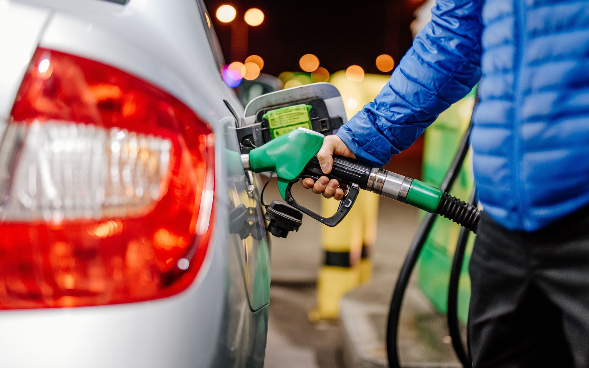 Paliwo mocno stanieje. Kierowcy odczują to już za kilka dni