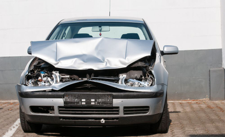 Za ściągnięte z UE trudne do naprawy auto też można wlepić karę