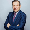 Remigiusz Nowakowski, szef Tauronu, musi rozwiązać problem spóźnionej Stalowej i zapobiec poślizgowi