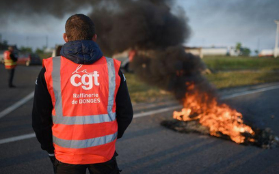 Strajk pracowników transportu paraliżuje Francję