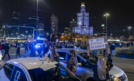 Dziś kobiety strajkują. "Polska nie działa, zróbmy sobie nową"