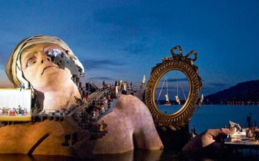 W skaład gigantycznej scenografii nad Jeziorem Bodeńskim wchodzi głowa Marata