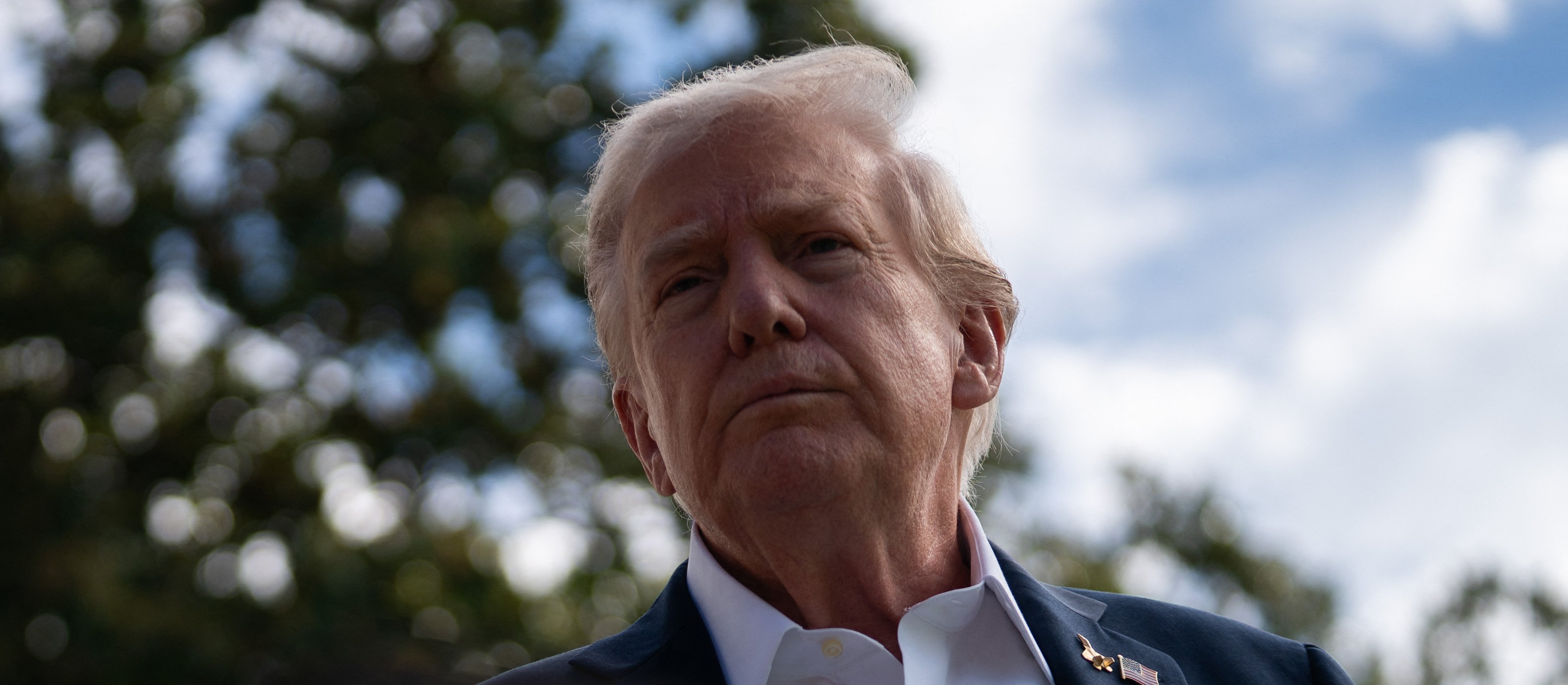 Donald Trump wprowadza nowe cła na drewno i wyposażenie kuchenne